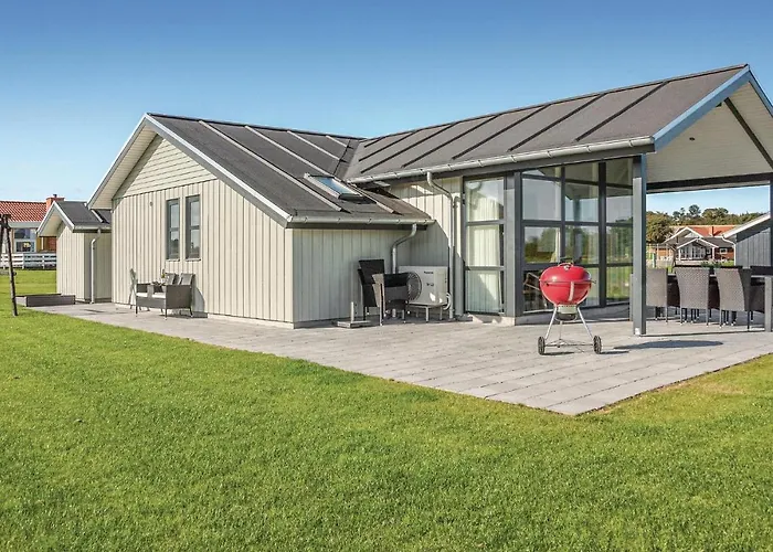 Feriehus Three-bedroom In *